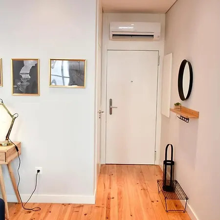 Apartment And Comfortable -downtown *